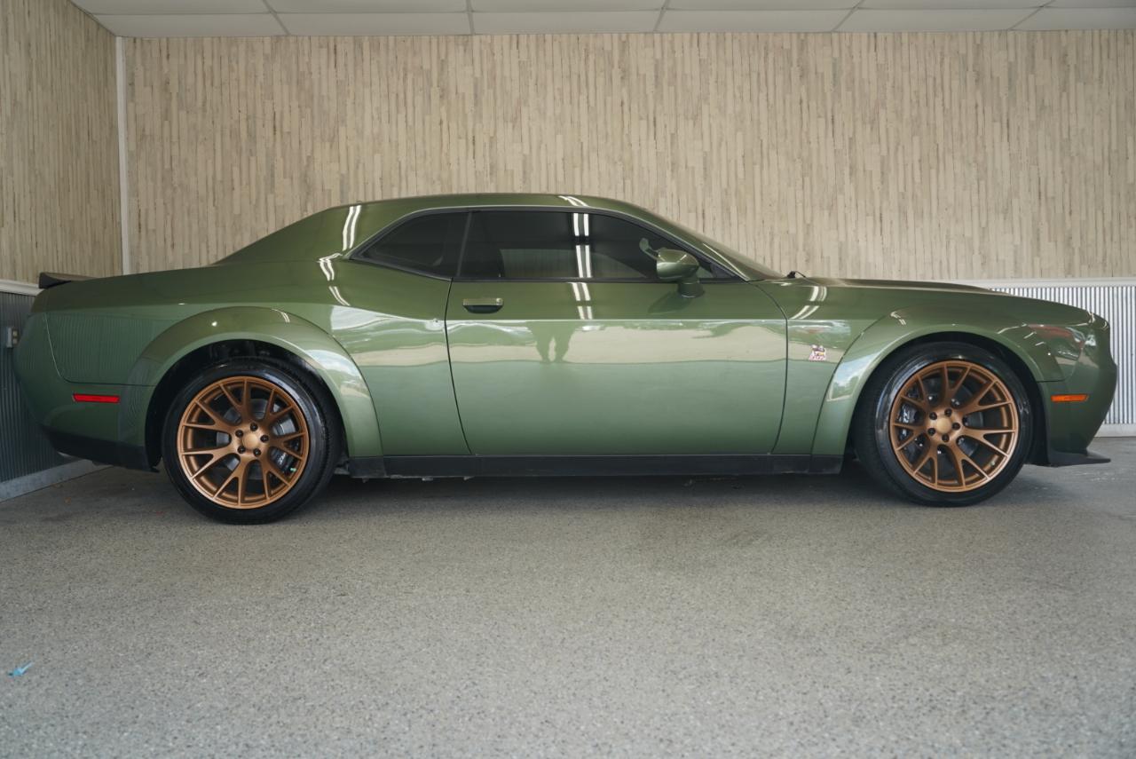 Dodge Challenger R/T Scat Pack Widebody RWD 2021