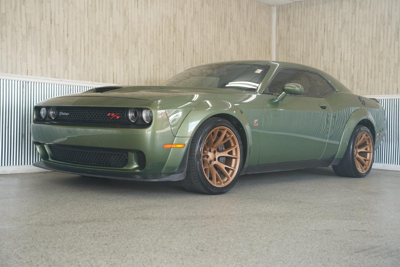 Dodge Challenger R/T Scat Pack Widebody RWD 2021
