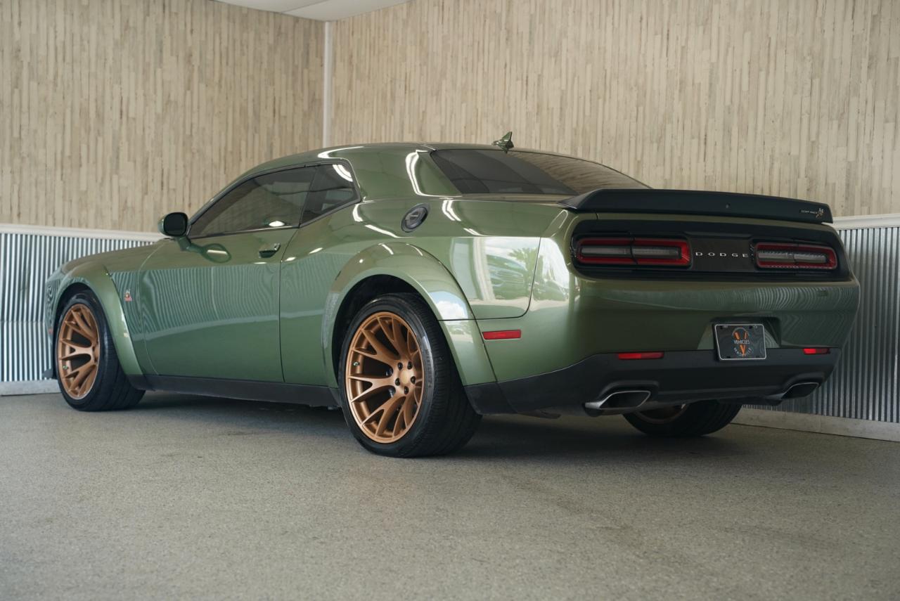 Dodge Challenger R/T Scat Pack Widebody RWD 2021
