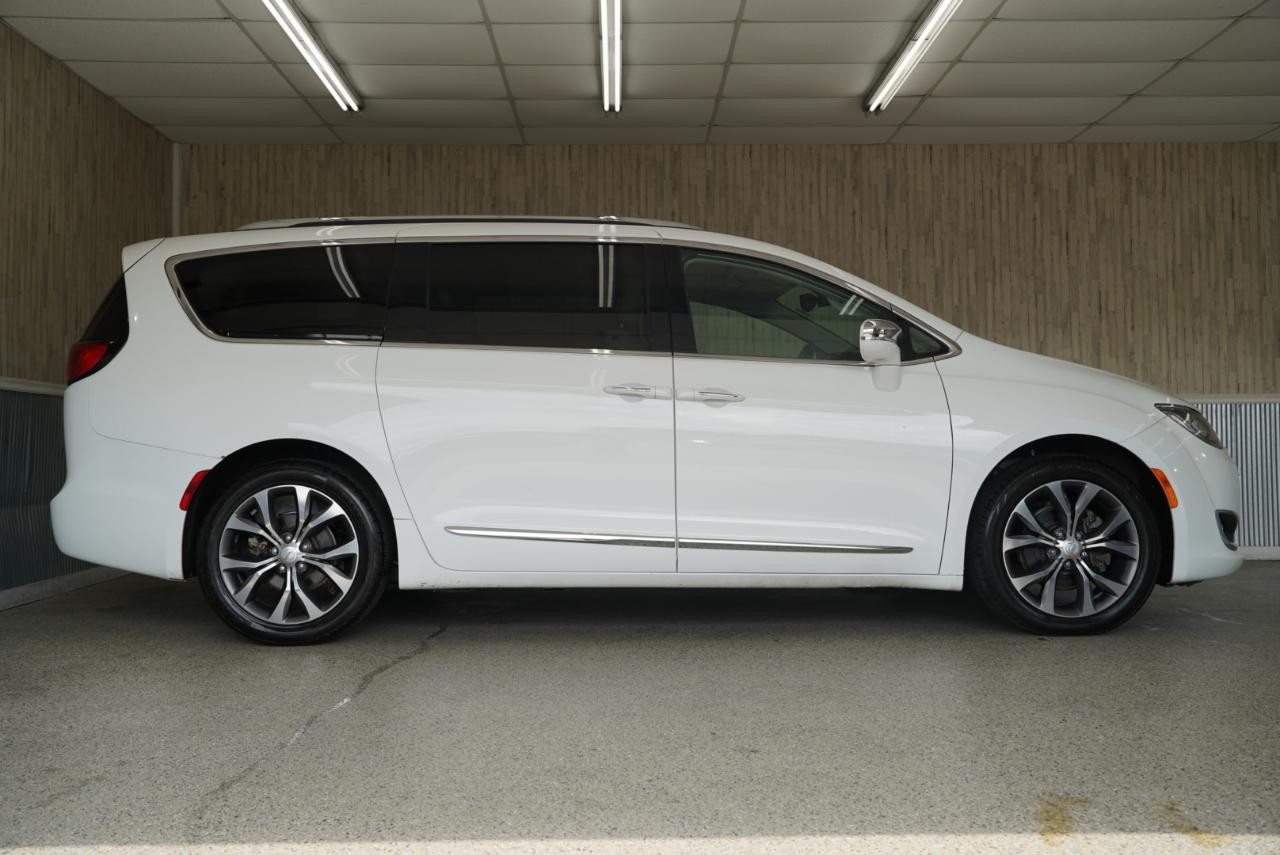 Chrysler Pacifica Limited FWD 2017