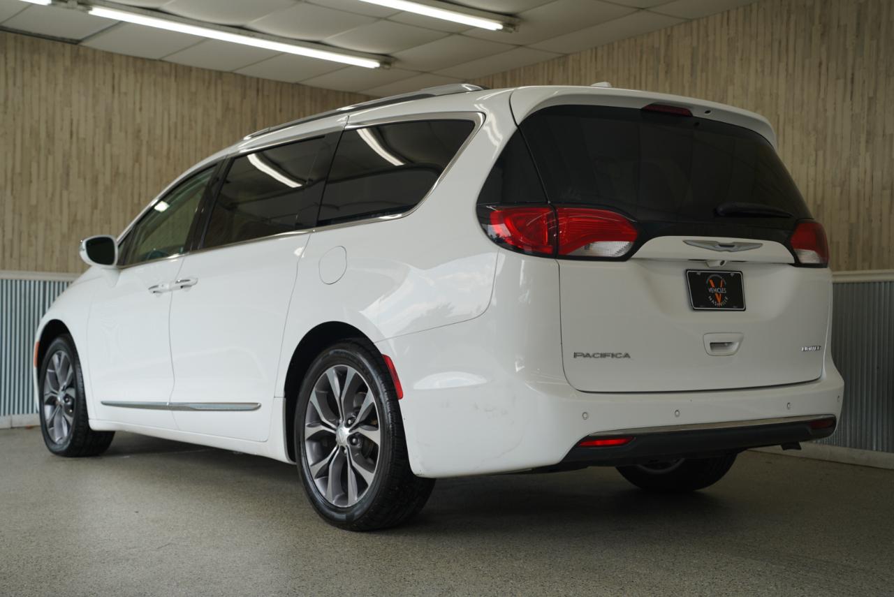 Chrysler Pacifica Limited FWD 2017