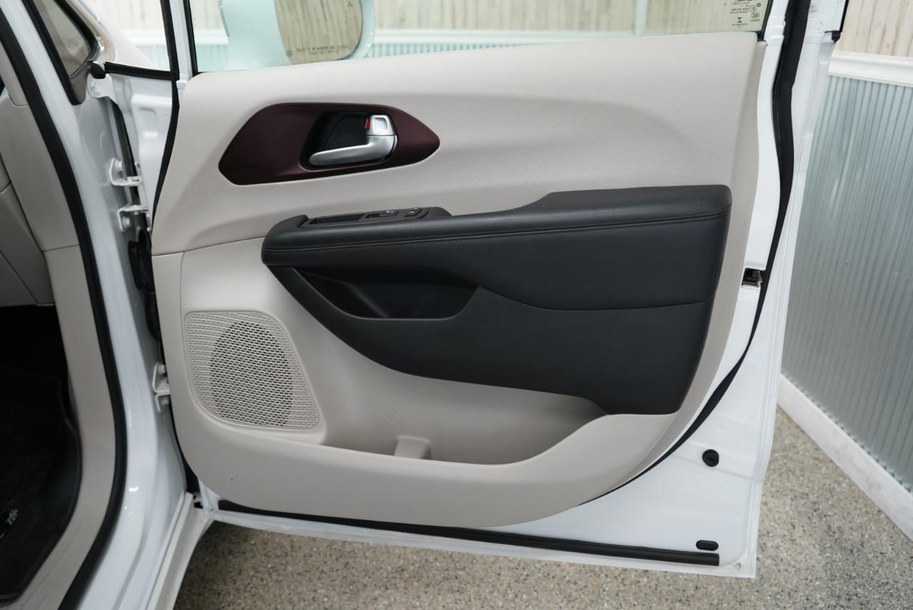 Chrysler Pacifica Limited FWD 2017