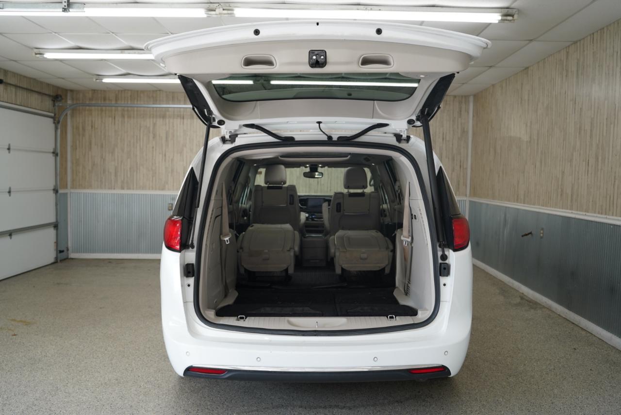 Chrysler Pacifica Limited FWD 2017