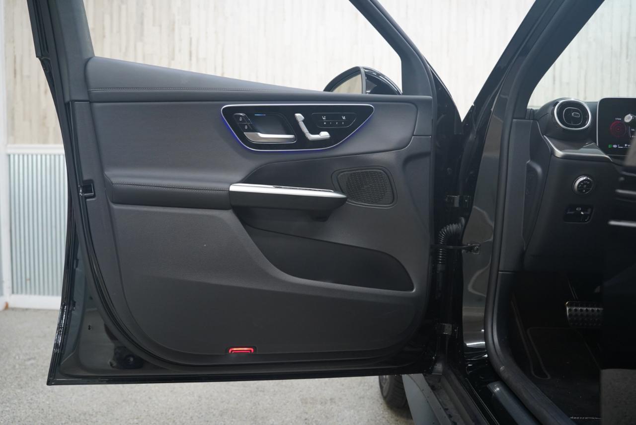 Mercedes-Benz GLC GLC 300 SUV 2025