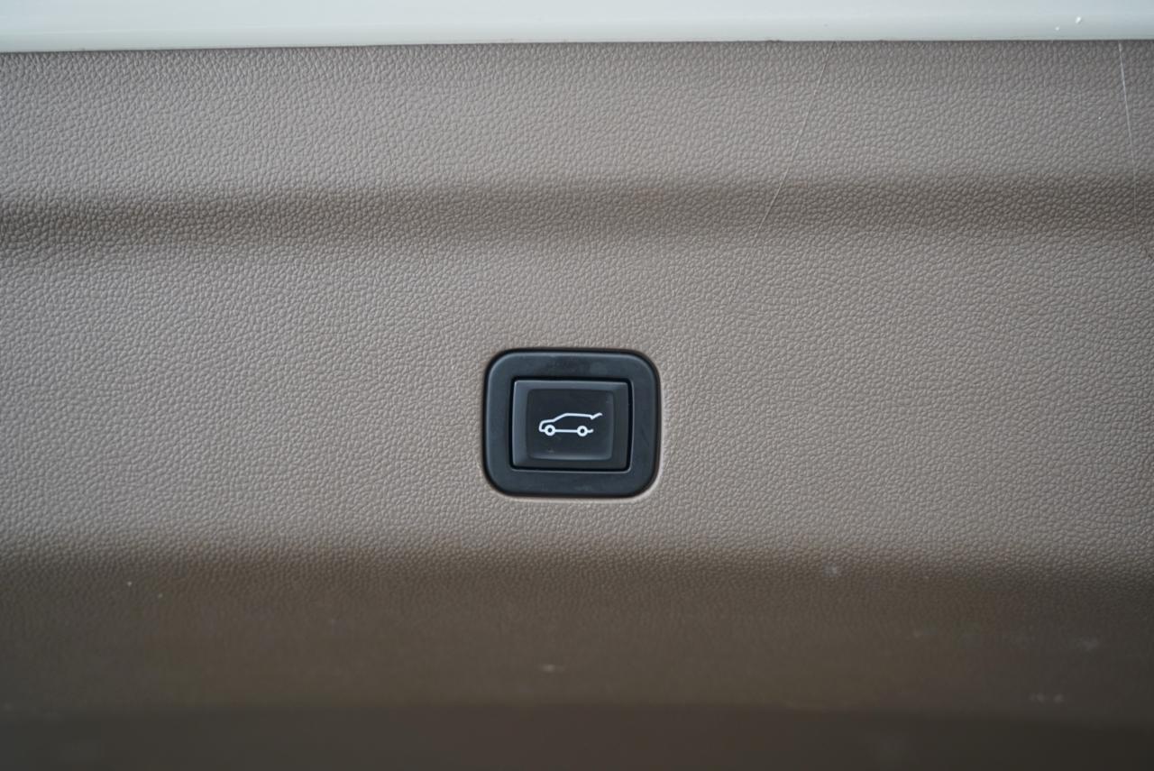 GMC Yukon 4WD 4dr Denali 2022