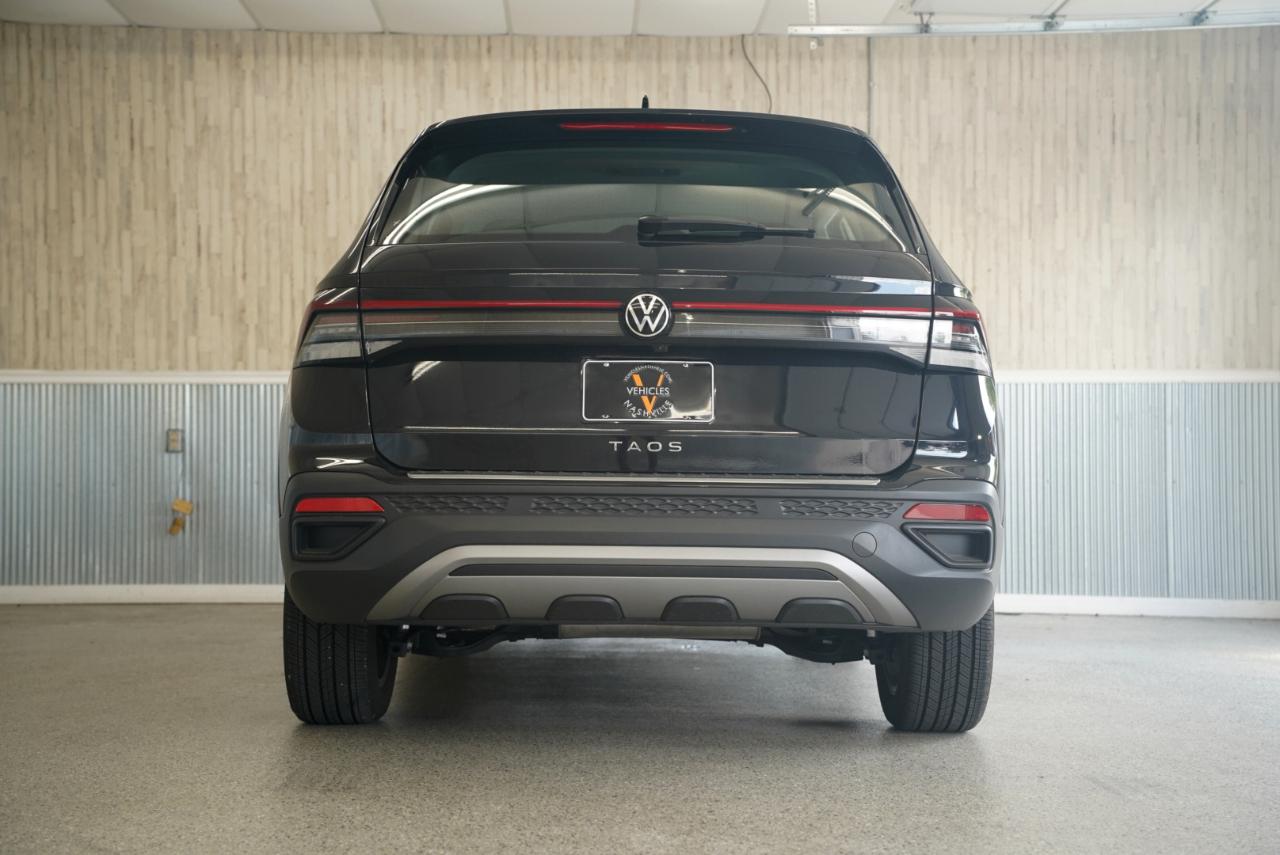 Volkswagen Taos S FWD 2025
