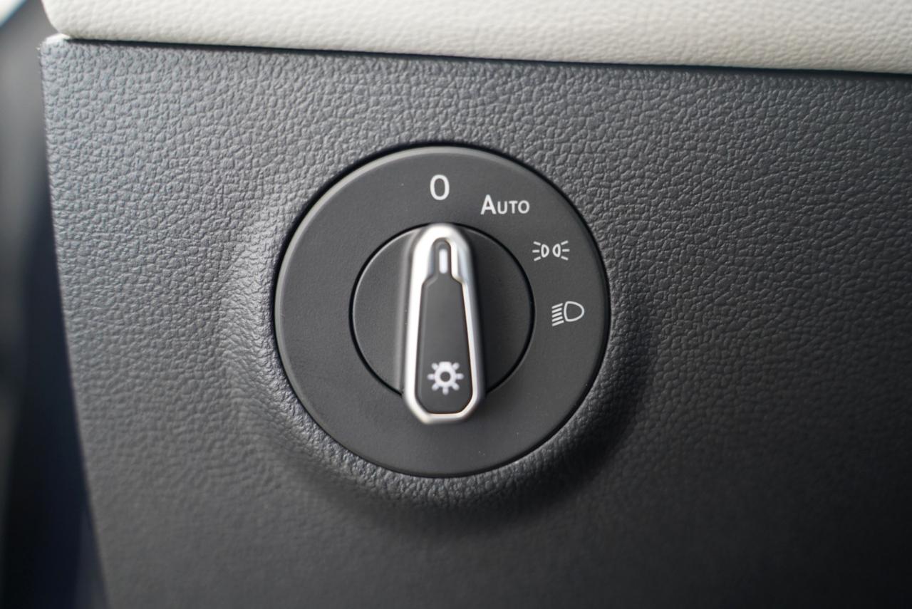 Volkswagen Taos S FWD 2025