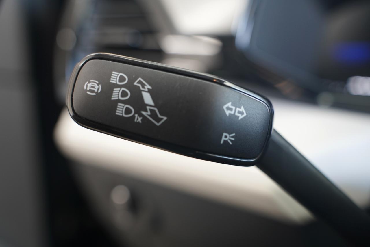 Volkswagen Taos S FWD 2025