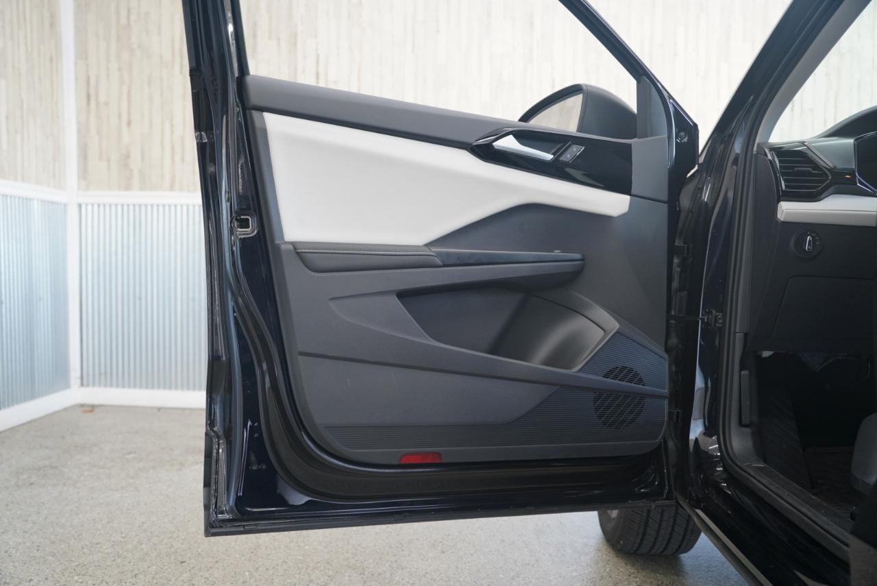 Volkswagen Taos S FWD 2025