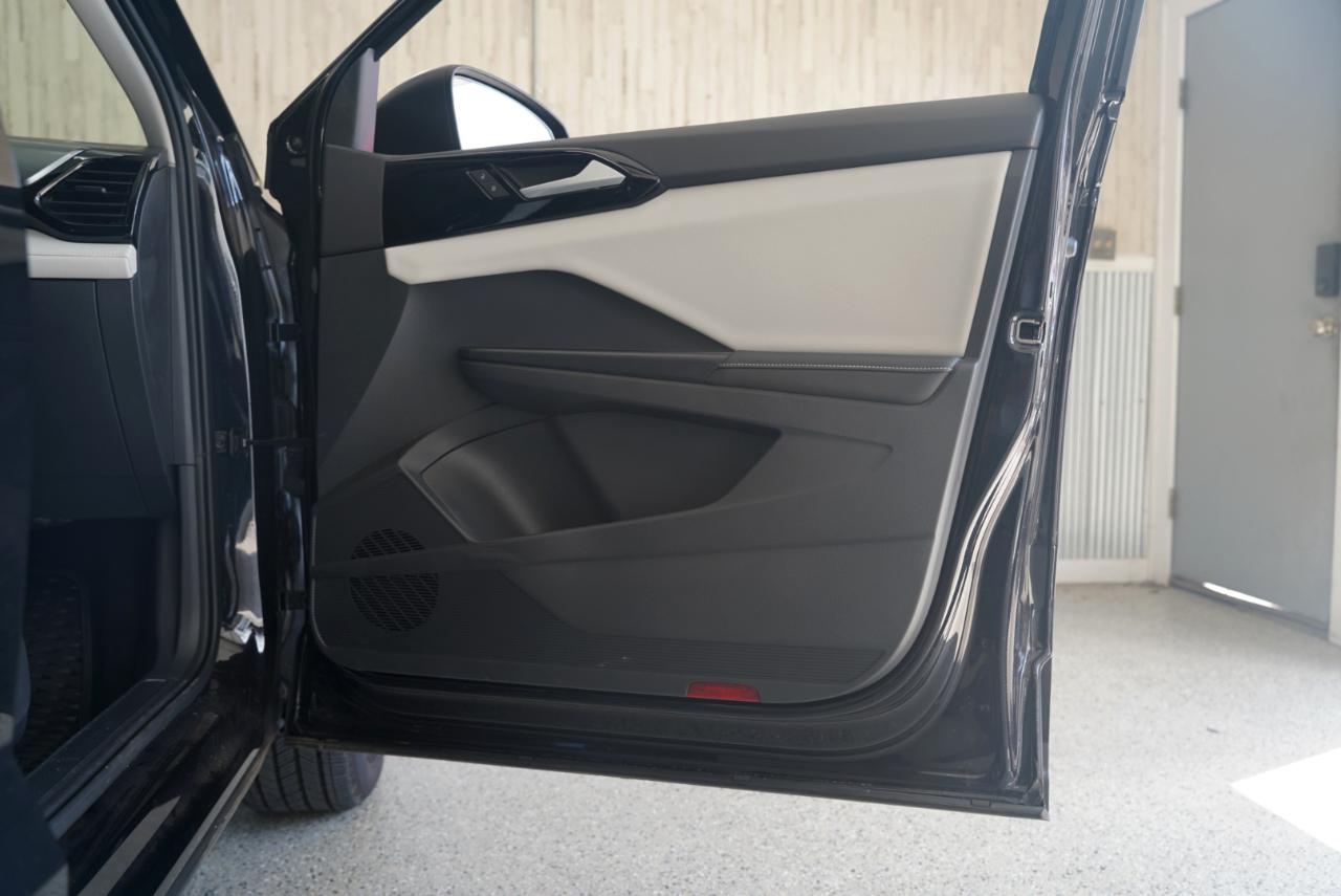 Volkswagen Taos S FWD 2025