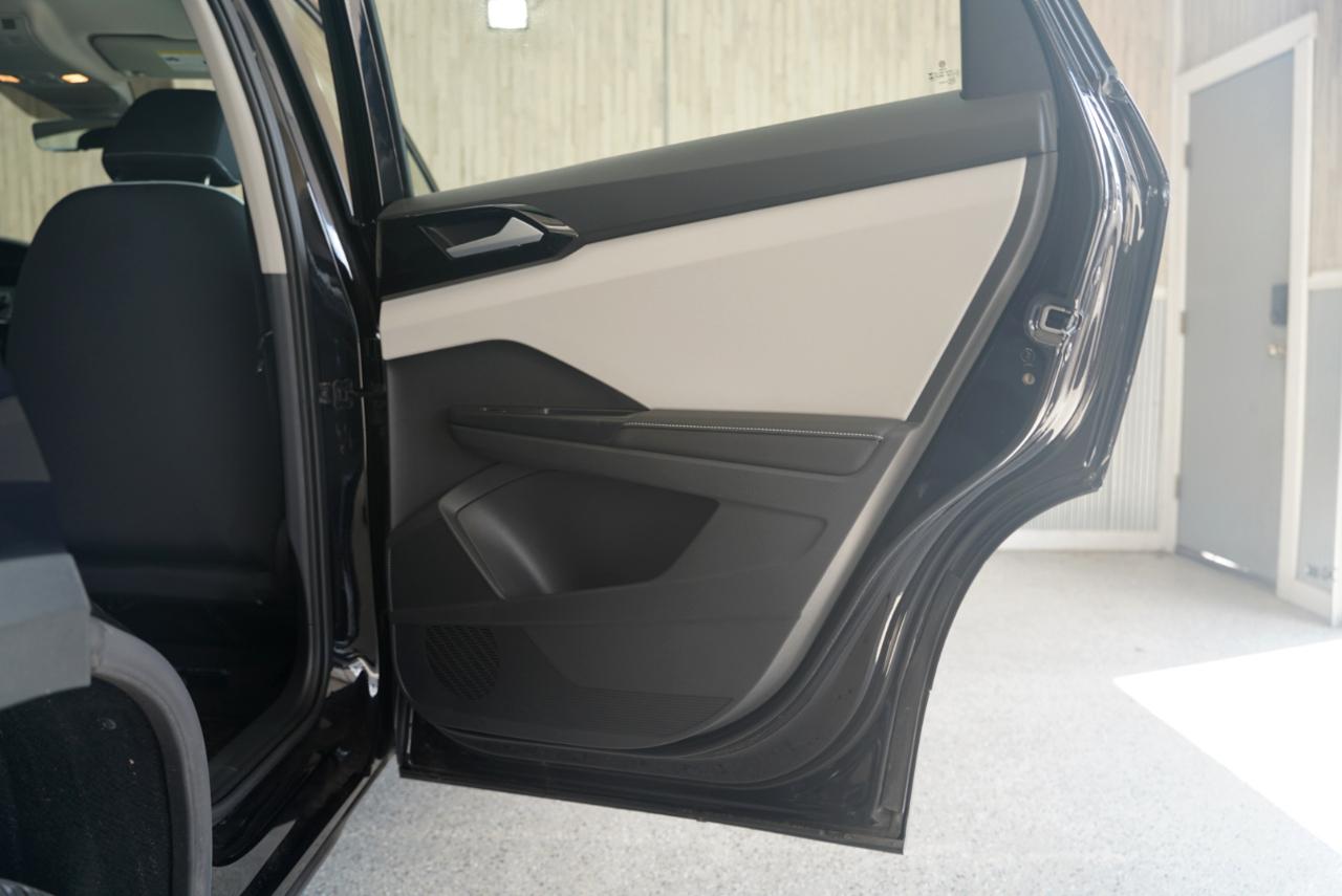 Volkswagen Taos S FWD 2025