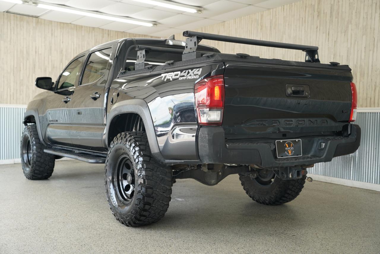 Toyota Tacoma  2018