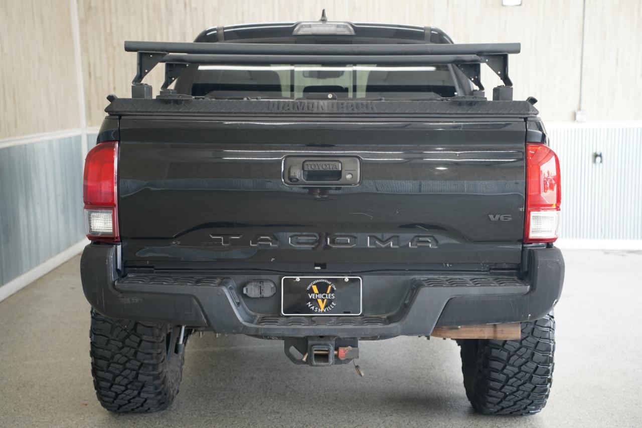 Toyota Tacoma  2018