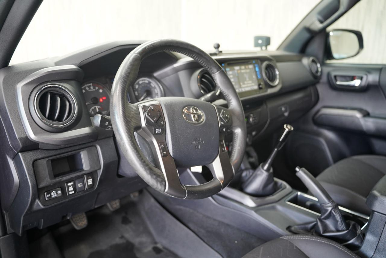Toyota Tacoma  2018