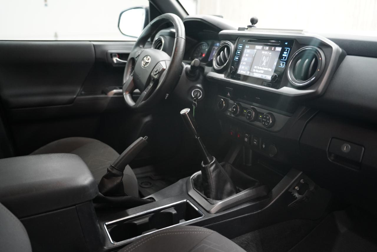 Toyota Tacoma  2018