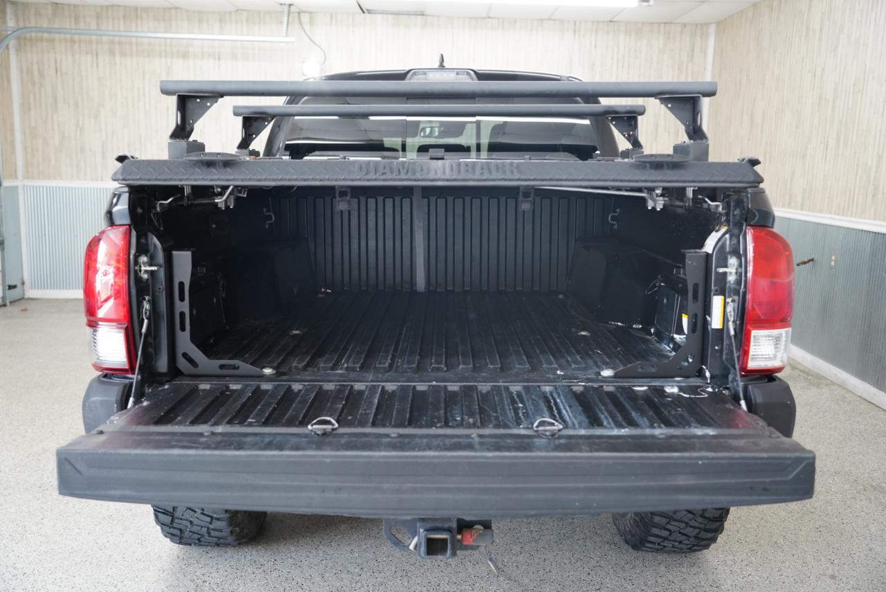 Toyota Tacoma  2018