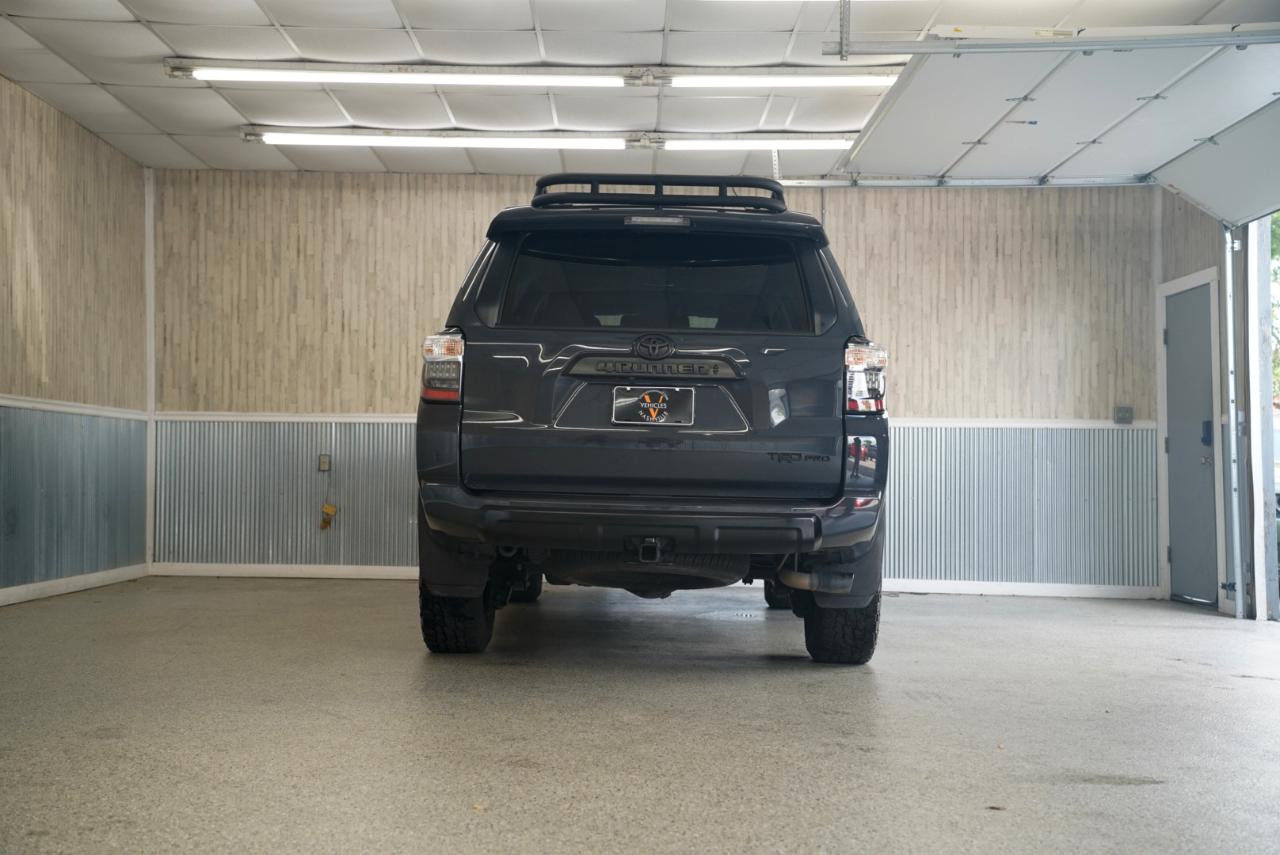 Toyota 4Runner TRD PRO 4WD 2024