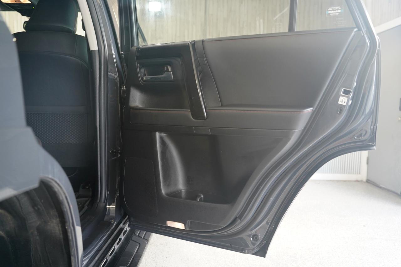 Toyota 4Runner TRD PRO 4WD 2024