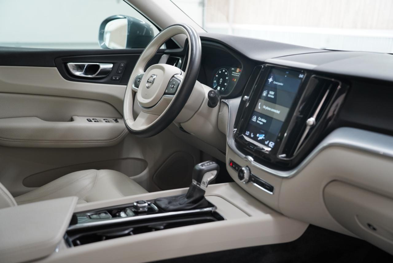 Volvo XC60 T6 AWD Momentum 2018