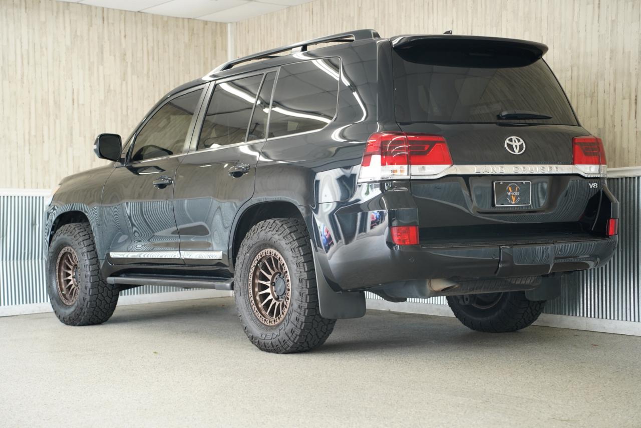Toyota Land Cruiser 4WD (Natl) 2017