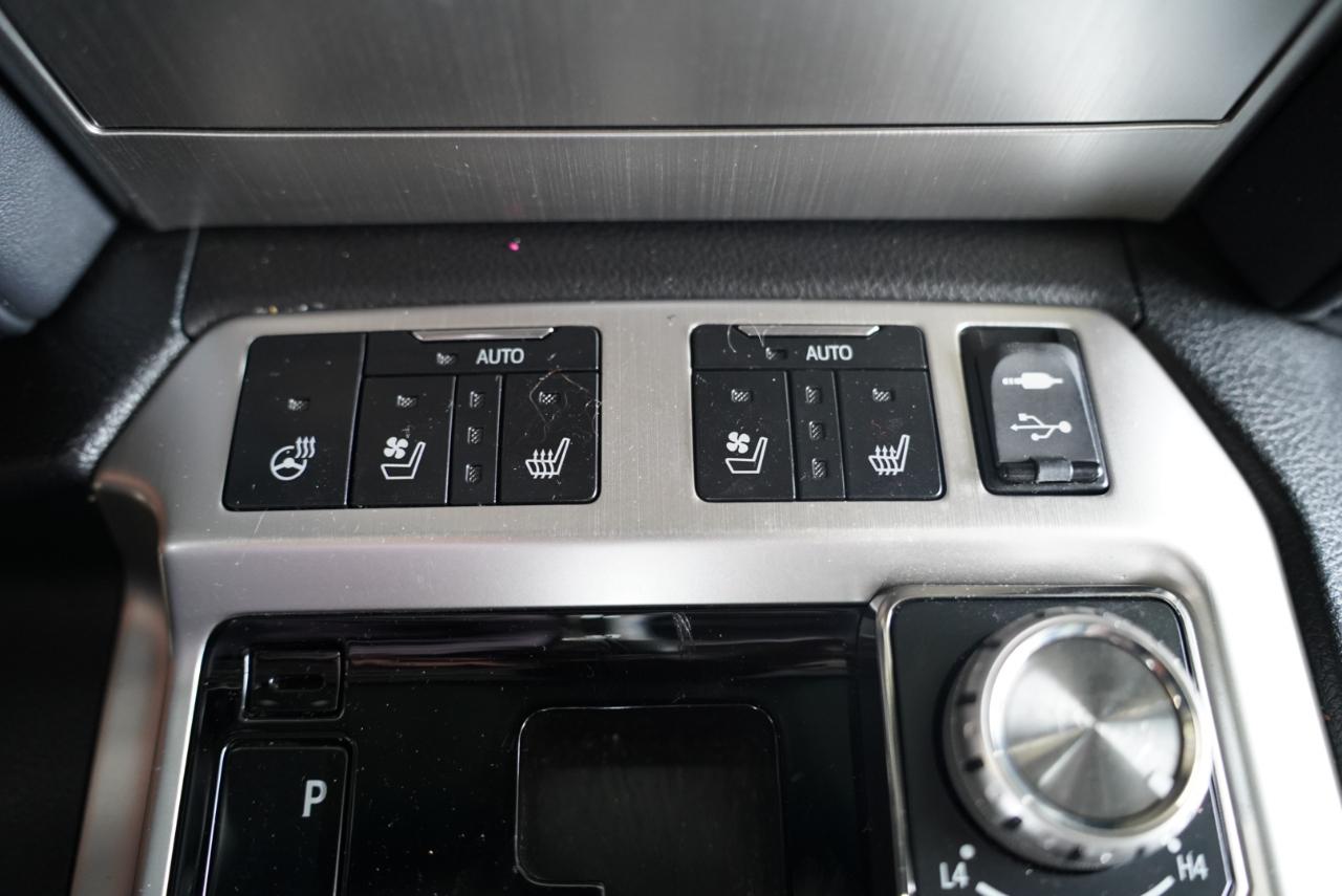 Toyota Land Cruiser 4WD (Natl) 2017