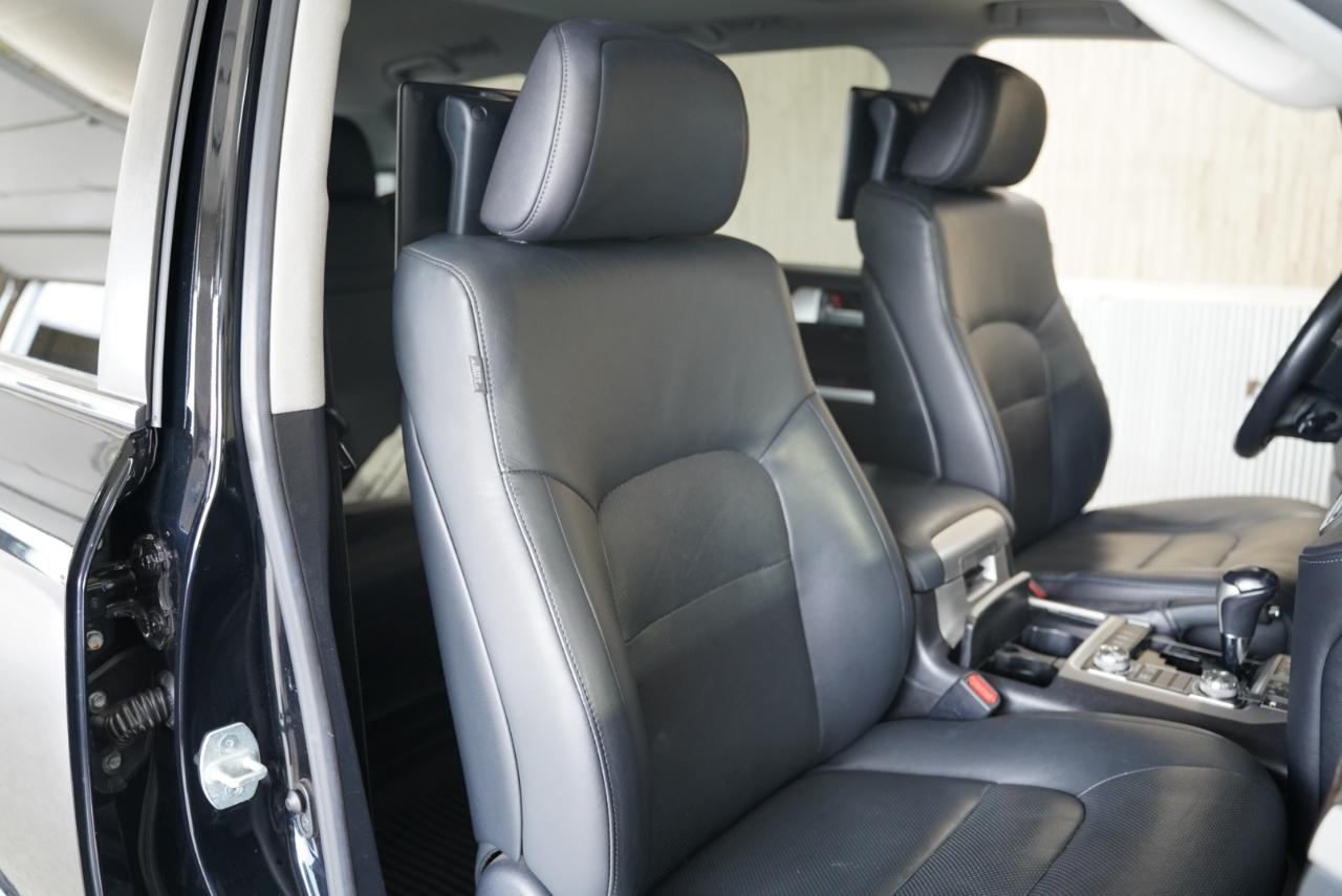 Toyota Land Cruiser 4WD (Natl) 2017