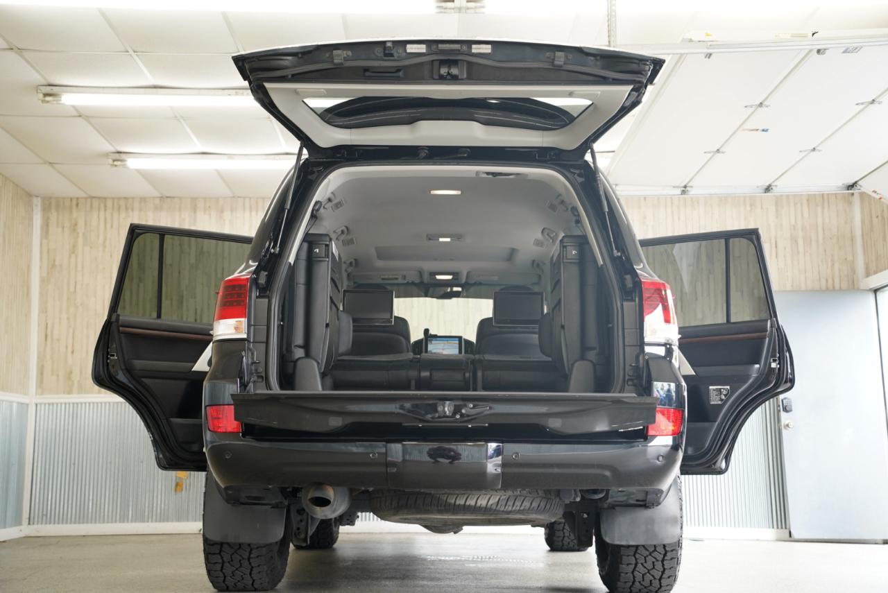 Toyota Land Cruiser 4WD (Natl) 2017