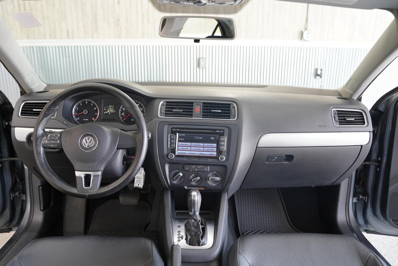 Volkswagen Jetta Sedan 4dr Auto SE 2013