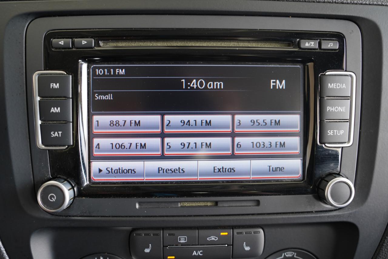 Volkswagen Jetta Sedan 4dr Auto SE 2013