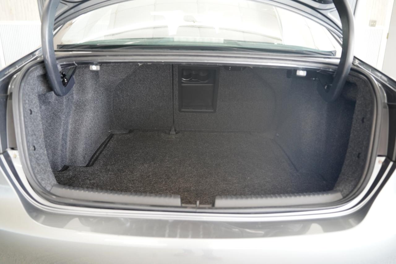 Volkswagen Jetta Sedan 4dr Auto SE 2013