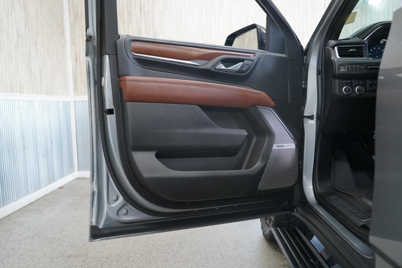 GMC Yukon XL 4WD 4dr Denali Ultimate 2023