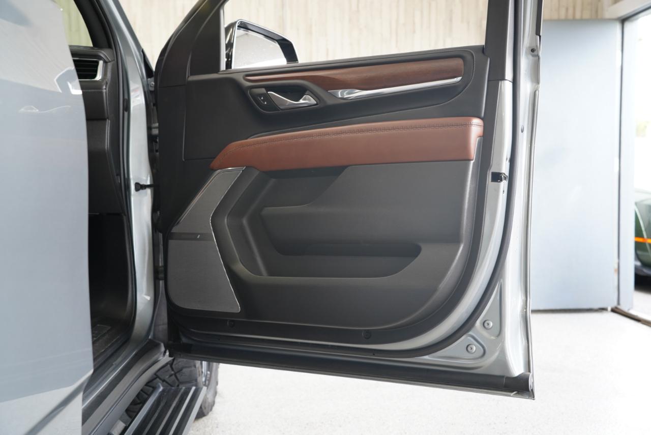 GMC Yukon XL 4WD 4dr Denali Ultimate 2023