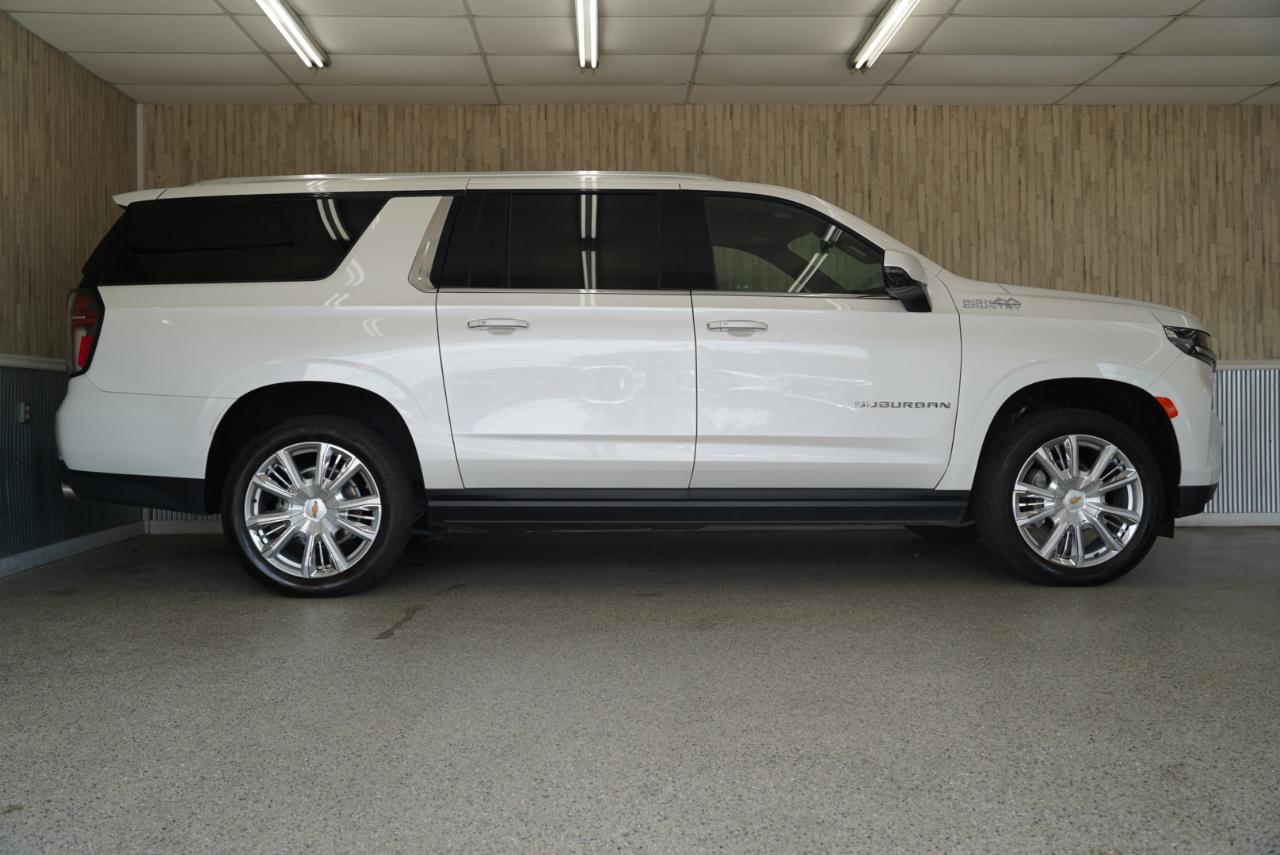 Chevrolet Suburban 4WD 4dr High Country 2024