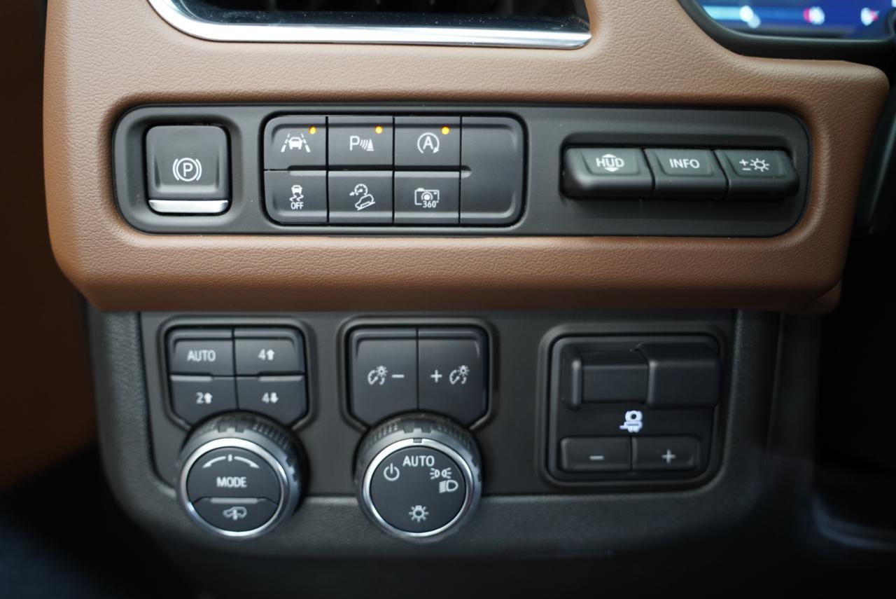 Chevrolet Suburban 4WD 4dr High Country 2024