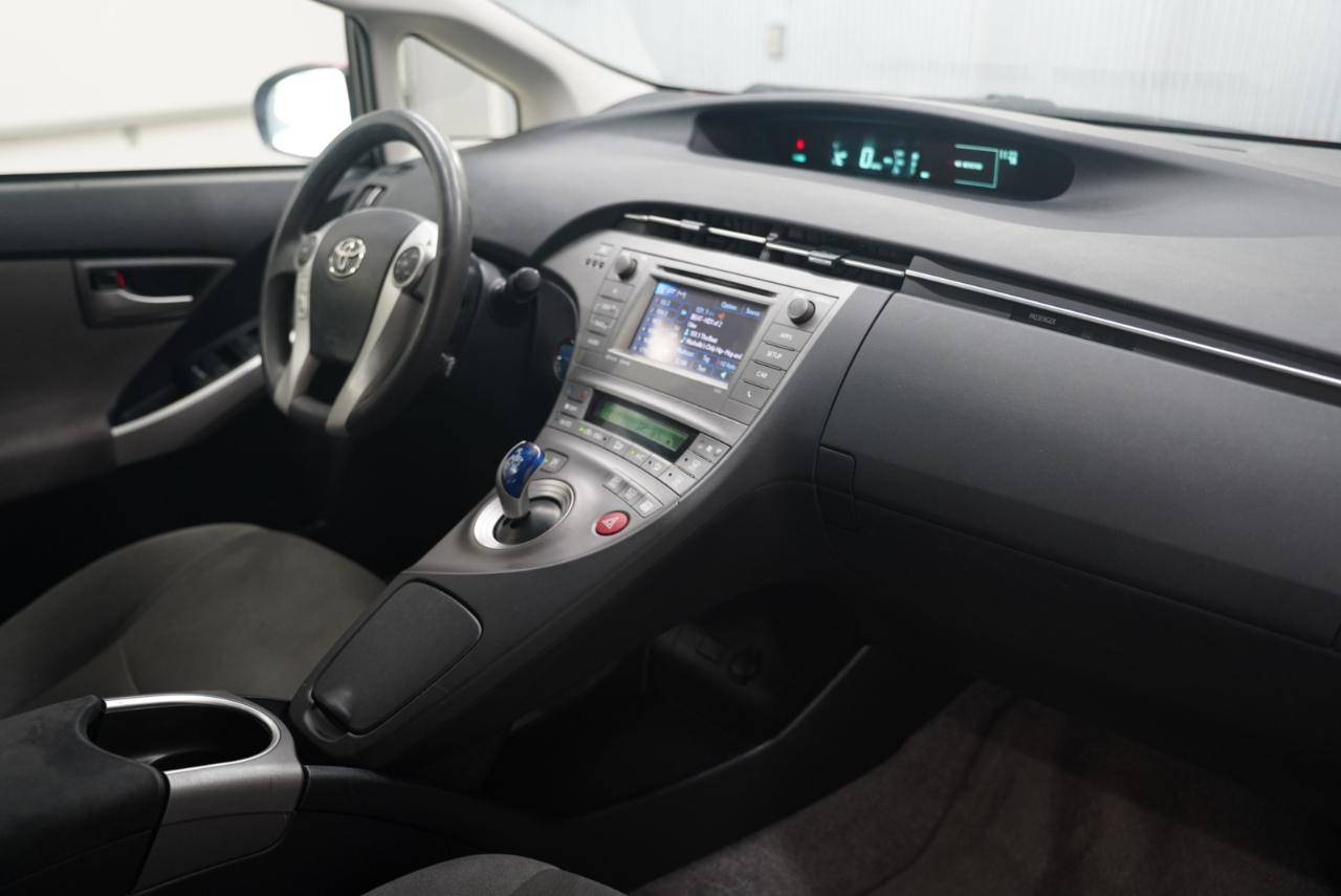 Toyota Prius 5dr HB Four (Natl) 2014