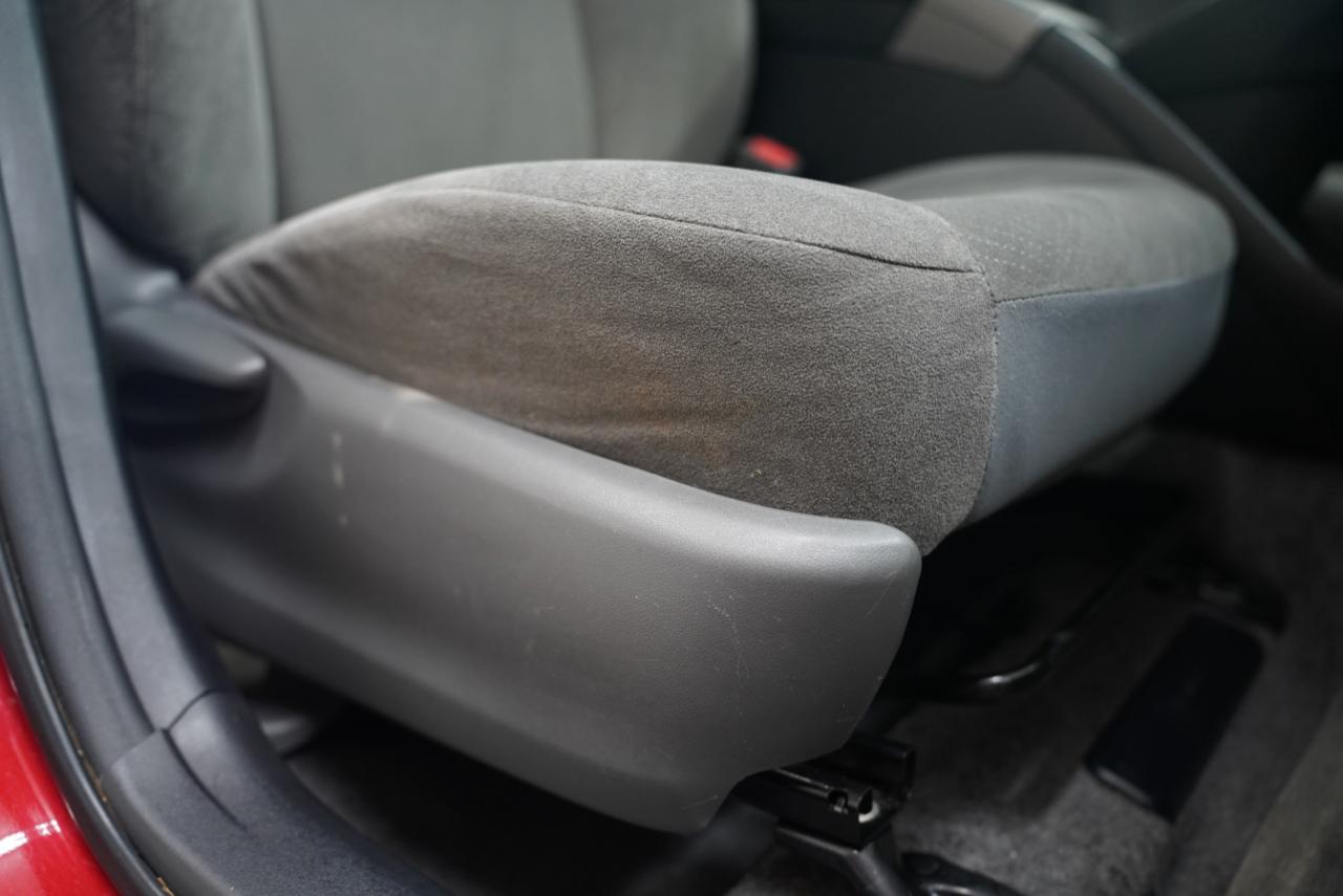 Toyota Prius 5dr HB Four (Natl) 2014