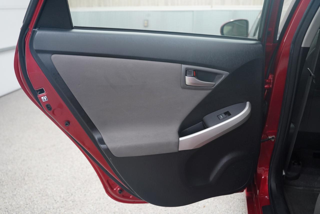 Toyota Prius 5dr HB Four (Natl) 2014