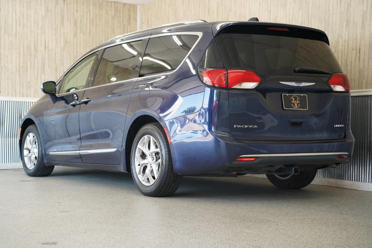 Chrysler Pacifica Limited FWD 2018