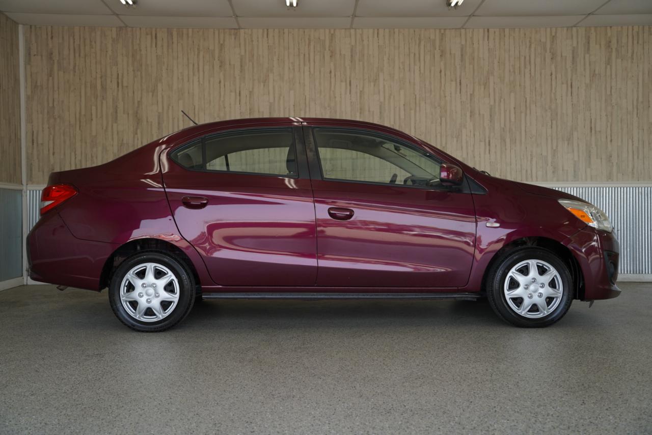 Mitsubishi Mirage G4 ES 2020