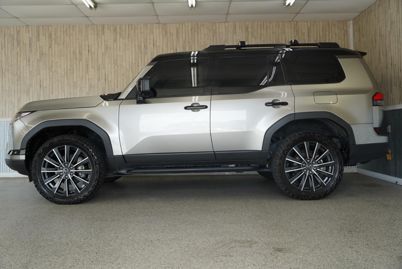 Lexus GX  2024