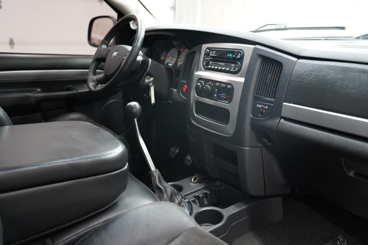 Dodge Ram SRT-10  2004