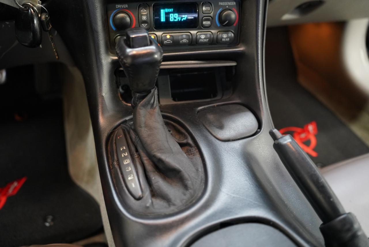 Chevrolet Corvette 2dr Cpe 1999