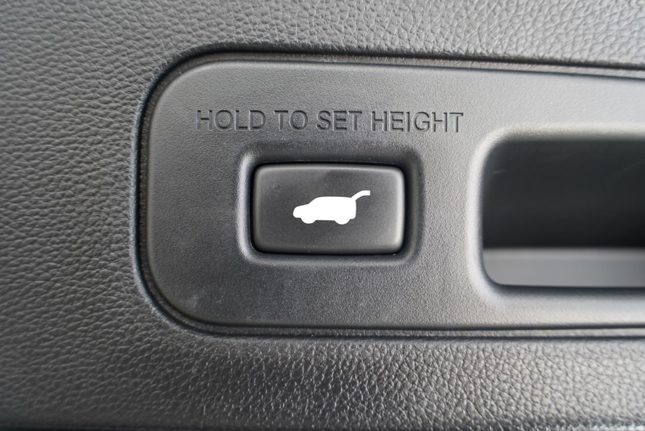 Acura MDX SH-AWD w/Advance Package 2023