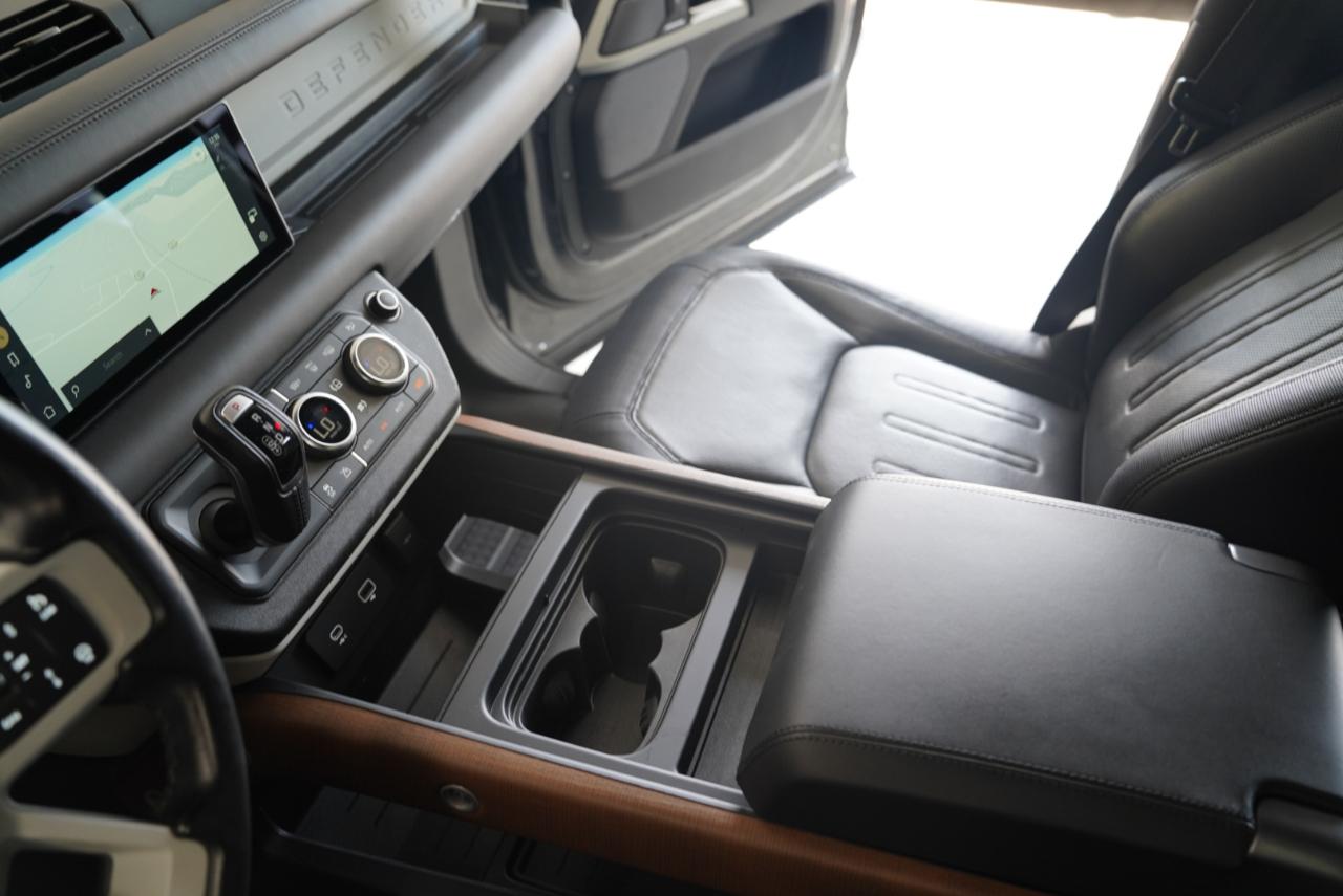 Land Rover Defender 110 X-Dynamic HSE AWD 2022