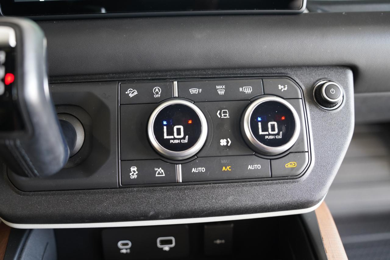 Land Rover Defender 110 X-Dynamic HSE AWD 2022