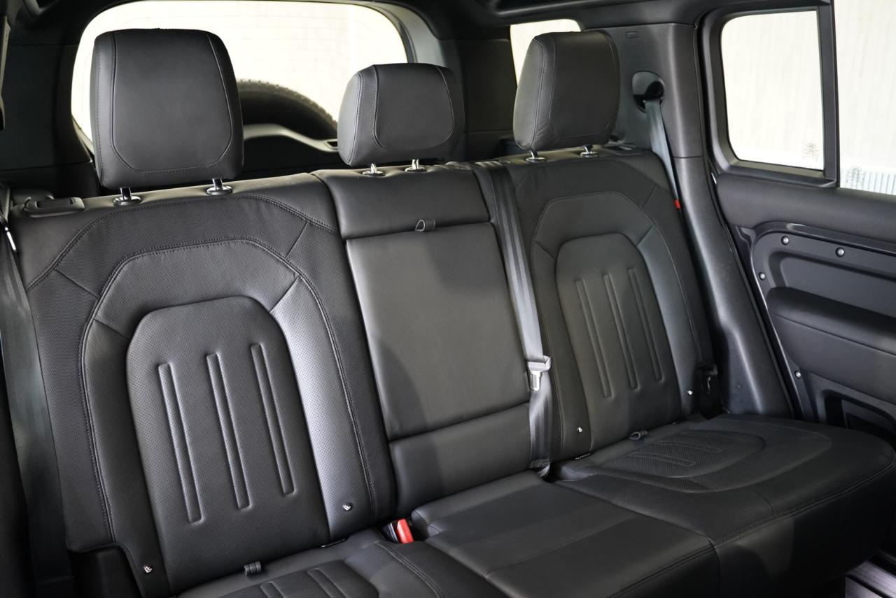 Land Rover Defender 110 X-Dynamic HSE AWD 2022