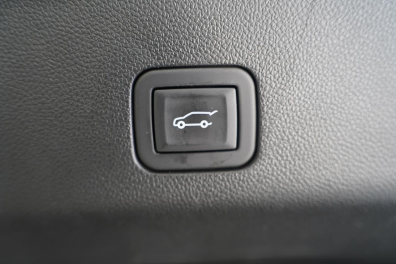 Cadillac Escalade 4WD 4dr Sport 2023