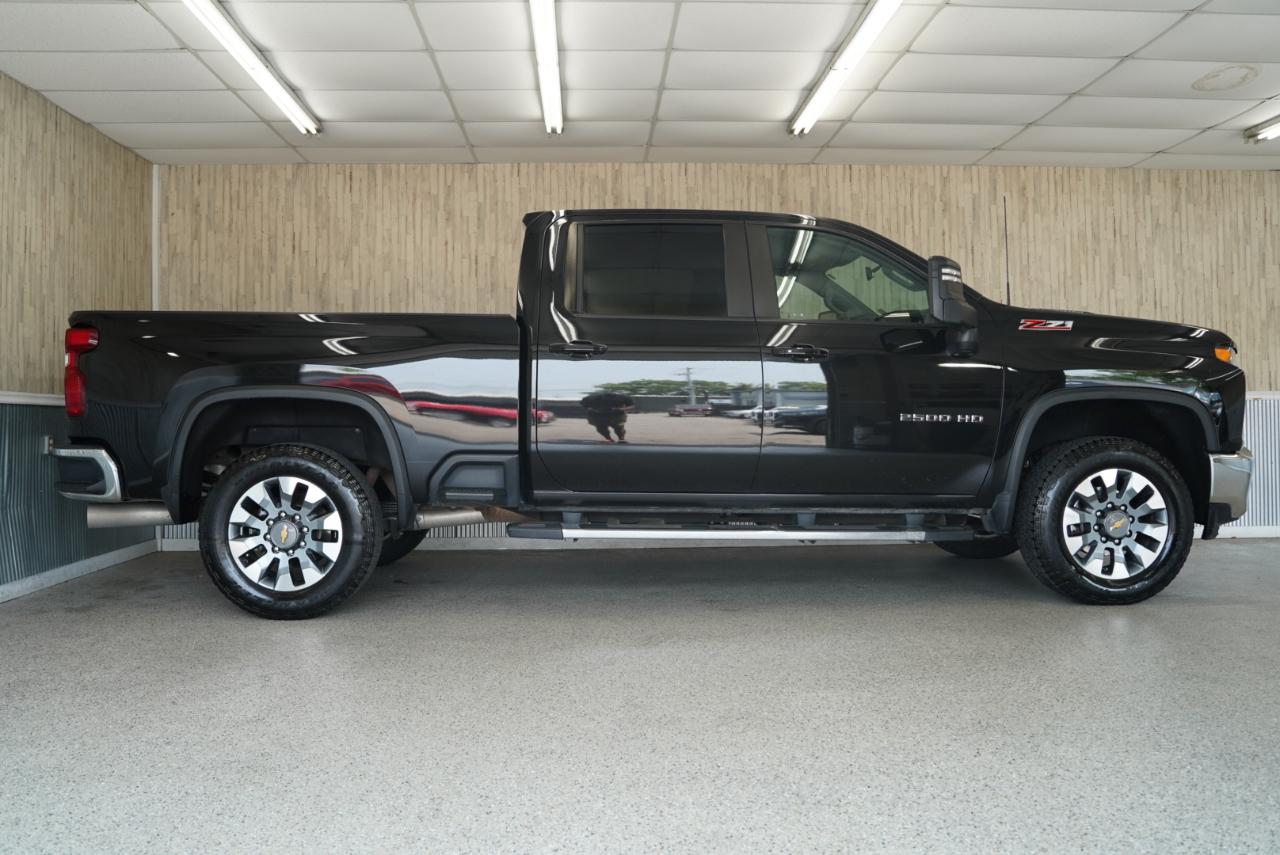 Chevrolet Silverado 2500HD 4WD Crew Cab 159" LT 2023