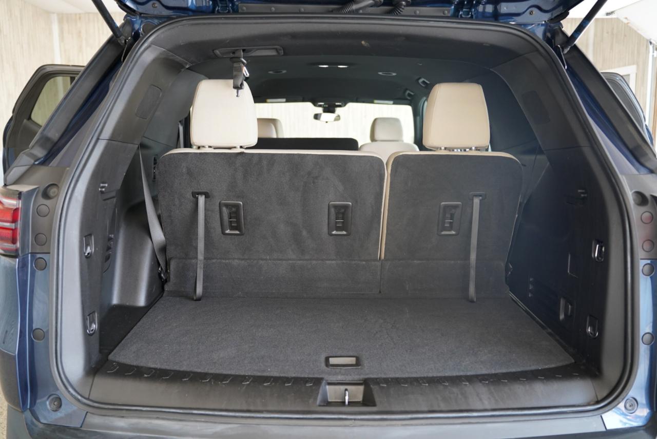 Chevrolet Traverse FWD 4dr LS w/1LS 2022