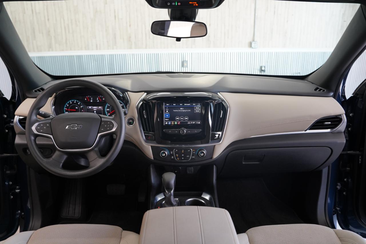 Chevrolet Traverse FWD 4dr LS w/1LS 2022